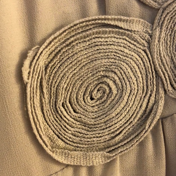 Evening dress with detail at the bust size medium - Picture 2 of 6